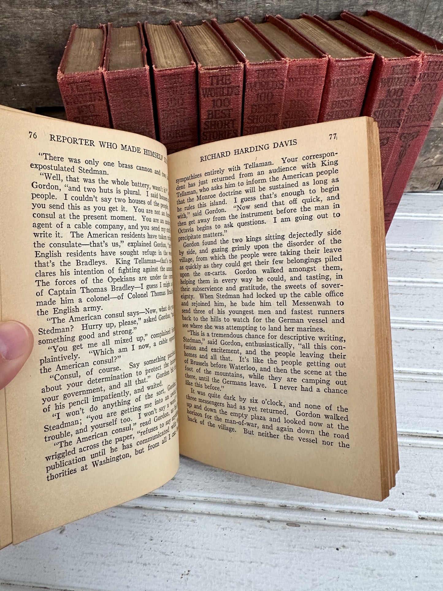 The World’s 100 Best Short Stories- book set