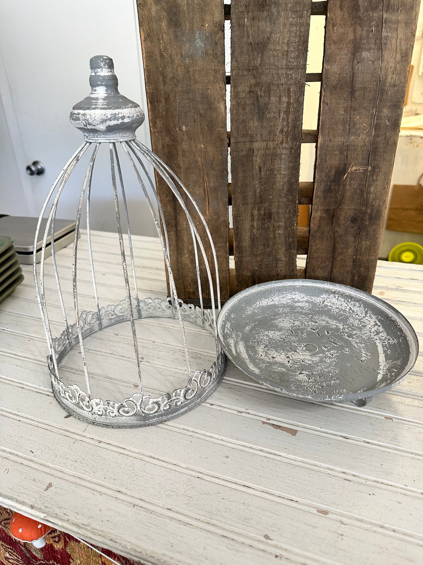 Metal Cloche set
