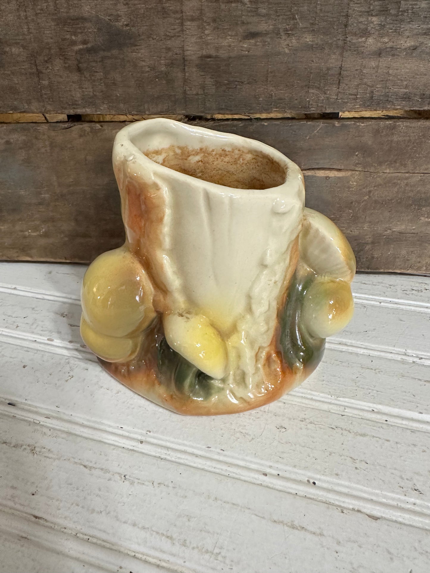 Mushroom/tree trunk planter