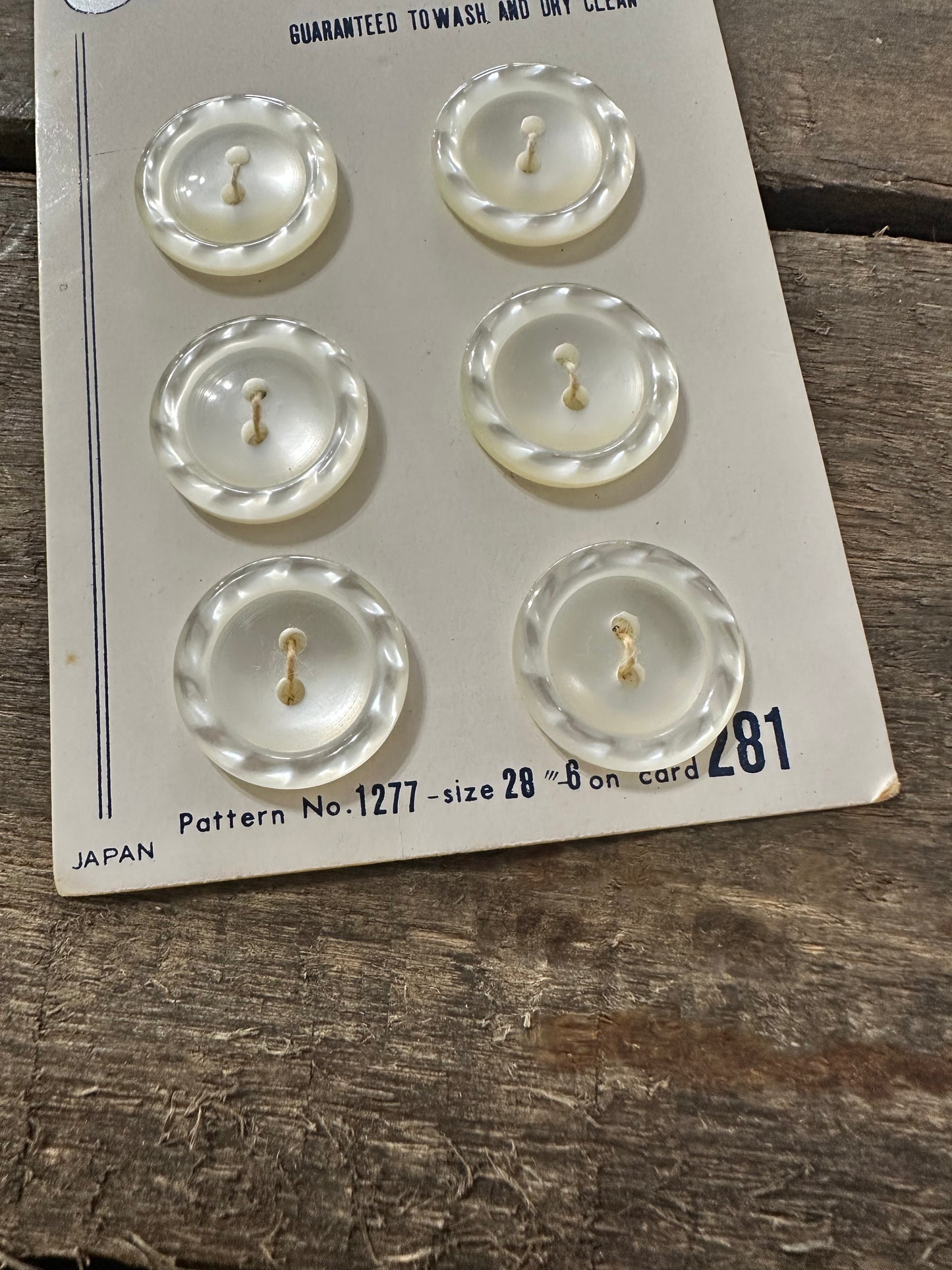 Costumakers buttons