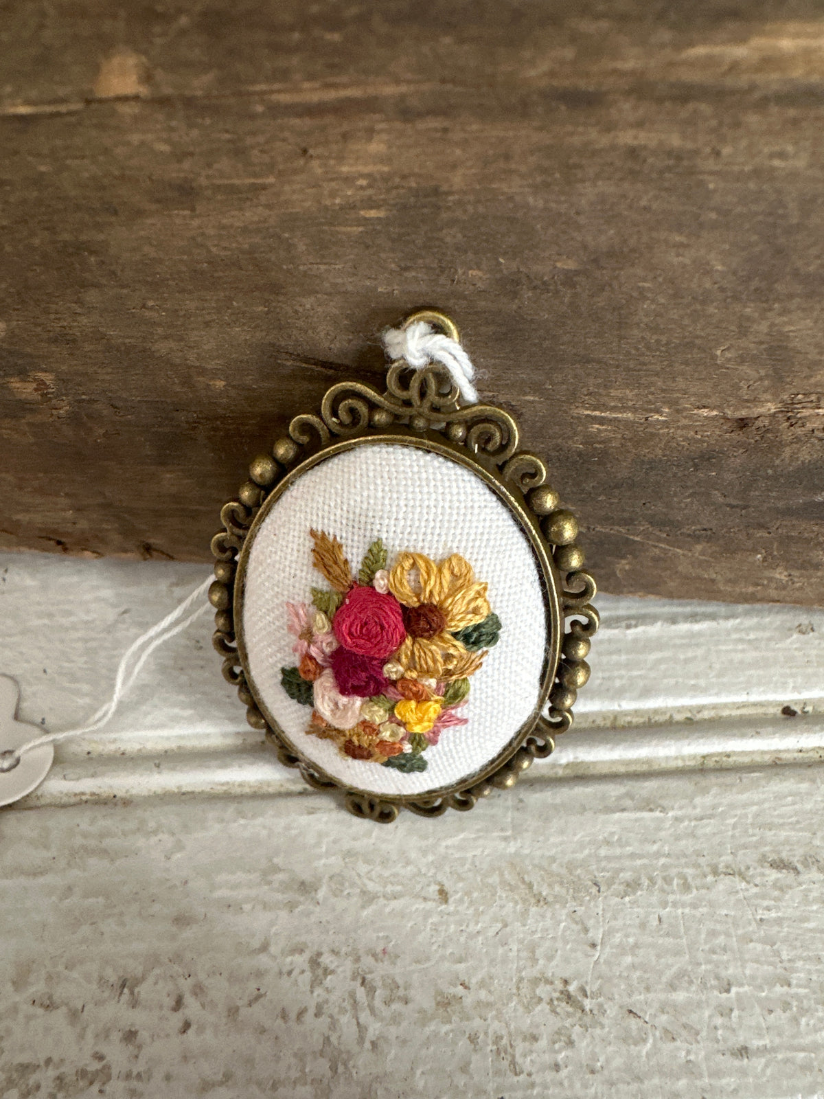 Hand embroidered floral bunch necklace